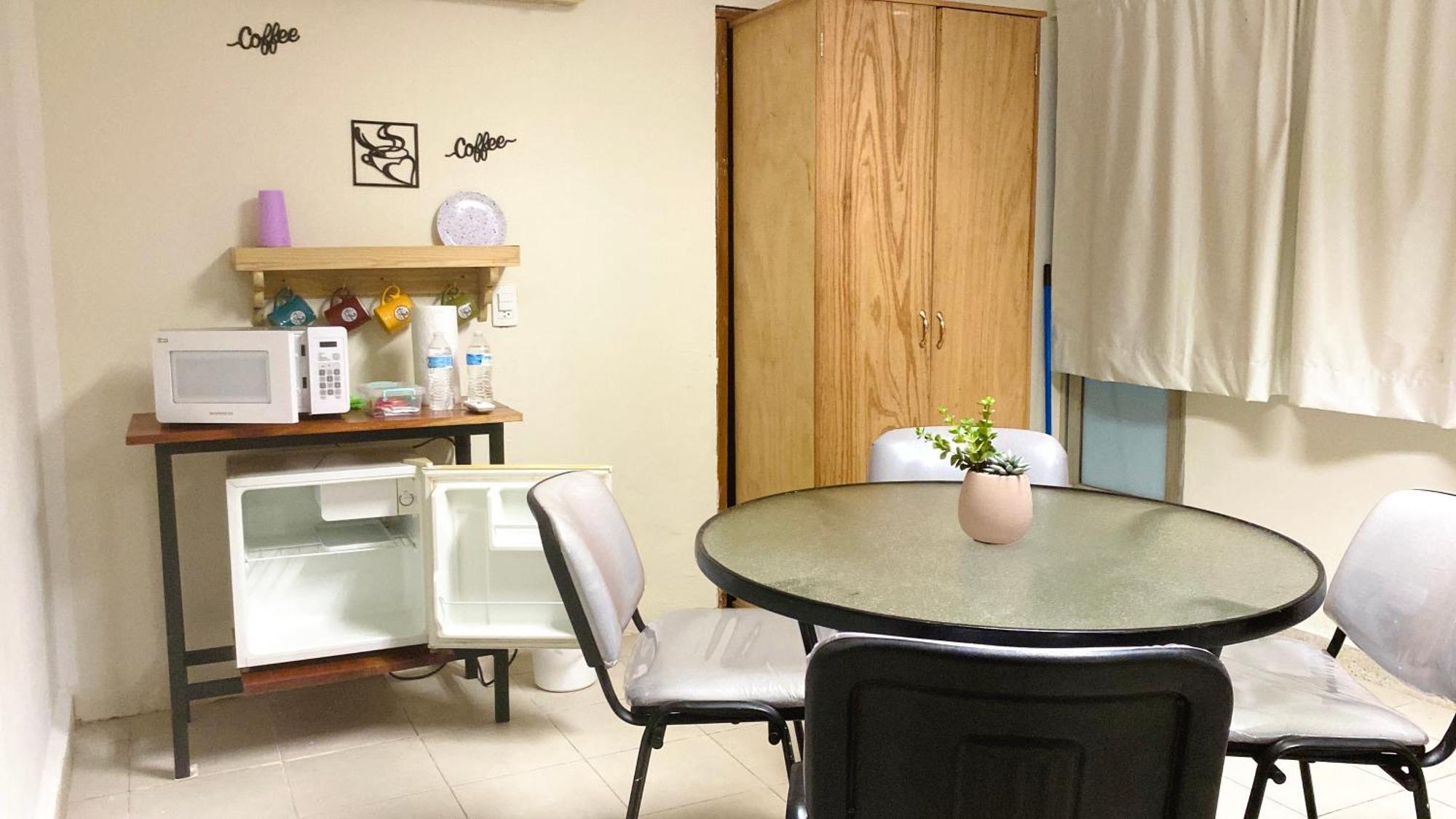 Hospedaje Aldana - Habitacion L E R D O En Zona Centro Tuxpan  Ngoại thất bức ảnh